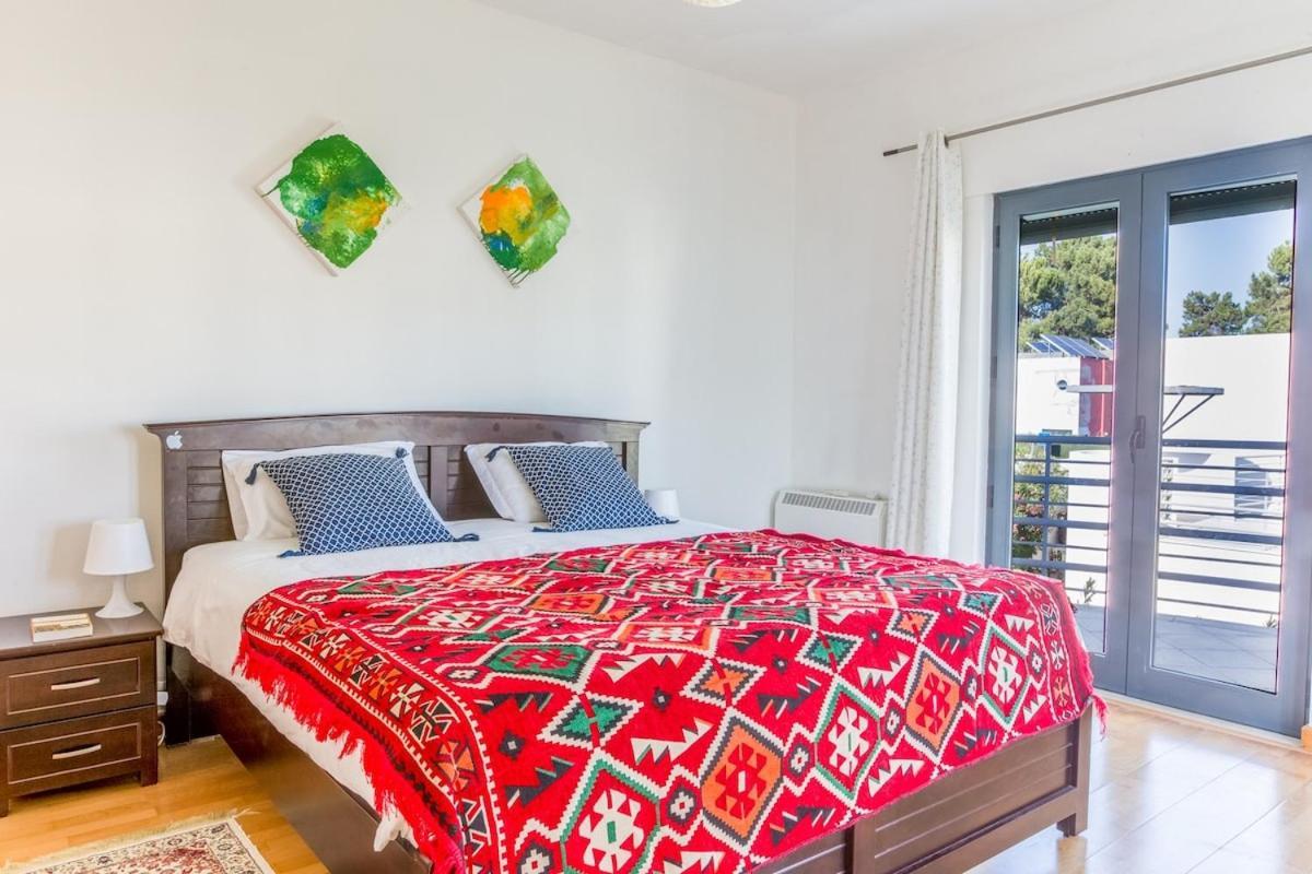 3 Bedroom Villa With Private Pool In Palmela Bagian luar foto